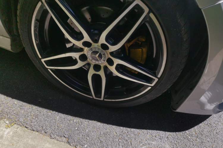 Used Mercedes-Benz CLA 2017 Refreshed CLA 220 4MATIC Right Front Wheel Hub