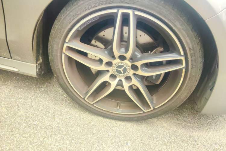 Used Mercedes-Benz CLA 2017 CLA 220 4MATIC Right Front Wheel Hub