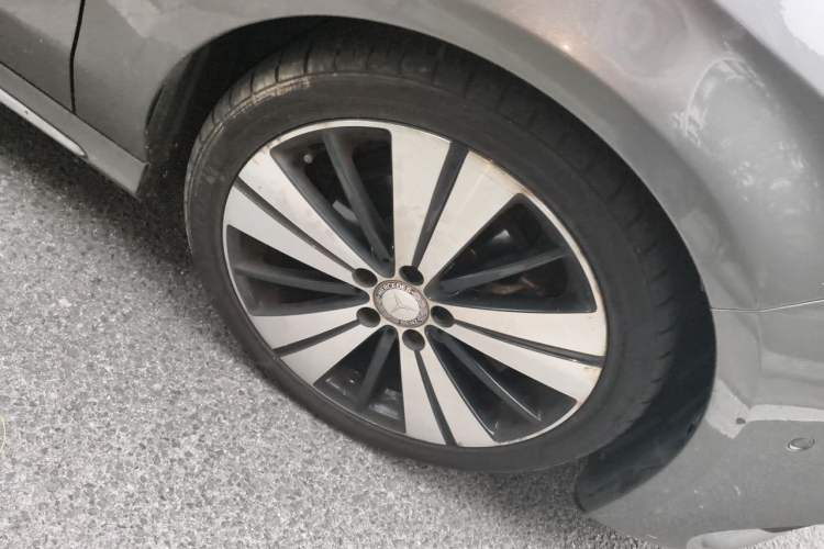 Used Mercedes-Benz CLA 2017 CLA 200 Style Edition Right Front Wheel Hub