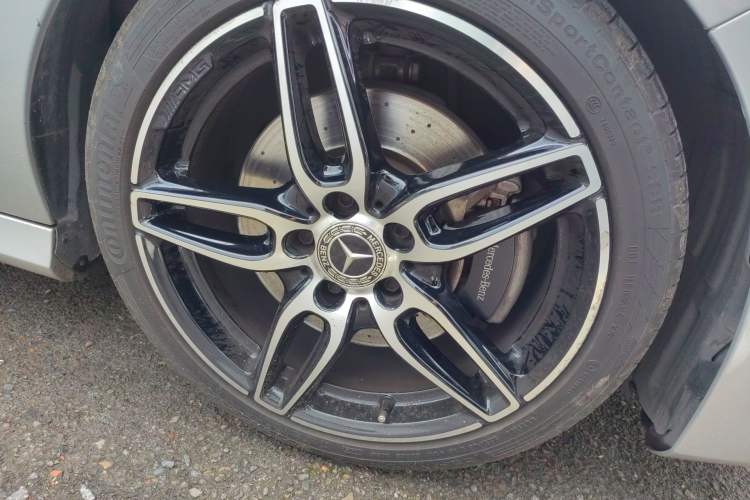 Used Mercedes-Benz CLA 2017 CLA 220 4MATIC Right Front Wheel Hub