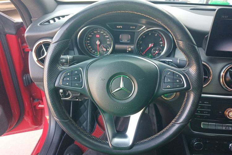 Used Mercedes-Benz CLA 2017 Facelifted CLA 200 Stylish Edition Steering Wheel