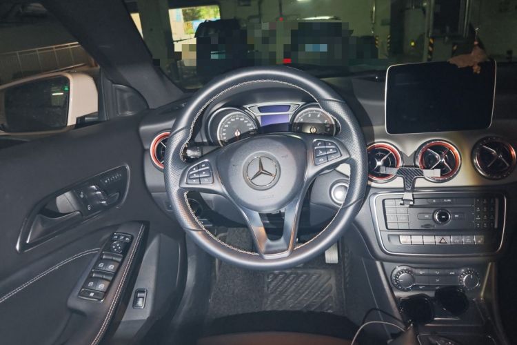 Used Mercedes-Benz CLA 2017 Facelifted CLA 200 Stylish Edition Steering Wheel
