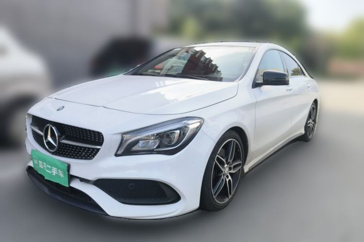 Używany Mercedes-Benz CLA 2017 CLA 220 4MATIC Guazi used car, China used car export, Used car for sale, Used cars, Cheapest cars for sale