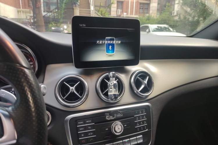 Used Mercedes-Benz CLA 2017 CLA 220 4MATIC Audio And AC Panel