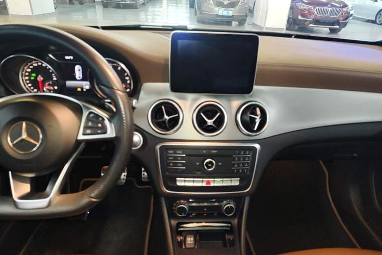 Used Mercedes-Benz CLA 2017 CLA 260 4MATIC Audio And AC Panel