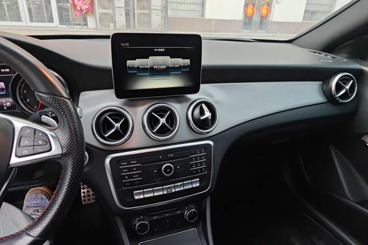 Used Mercedes-Benz CLA 2017 CLA 220 4MATIC Audio And AC Panel