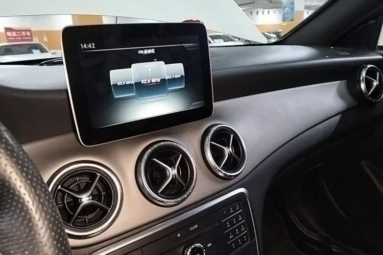 Used Mercedes-Benz CLA 2017 Facelifted CLA 200 Stylish Edition Audio And AC Panel