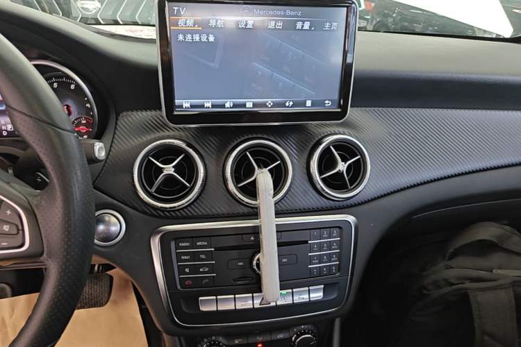 Used Mercedes-Benz CLA 2017 CLA 200 Style Edition Audio And AC Panel