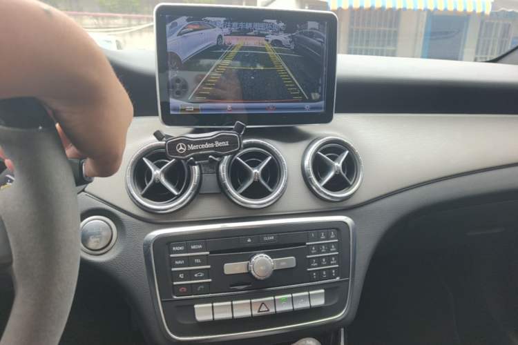 Used Mercedes-Benz CLA 2017 CLA 200 Style Edition Audio And AC Panel