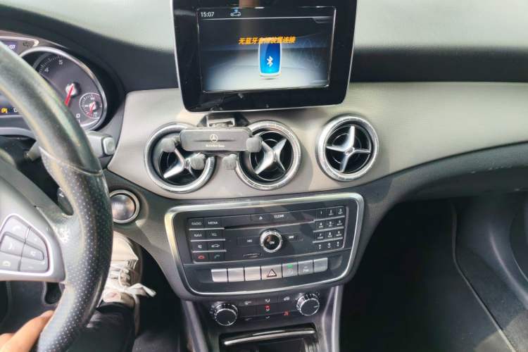 Used Mercedes-Benz CLA 2017 CLA 200 Style Edition Audio And AC Panel