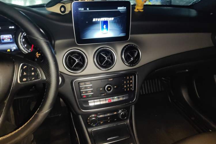 Used Mercedes-Benz CLA 2017 Facelifted CLA 200 Stylish Edition Audio And AC Panel