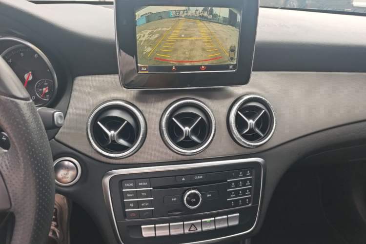 Used Mercedes-Benz CLA 2017 CLA 200 Style Edition Audio And AC Panel