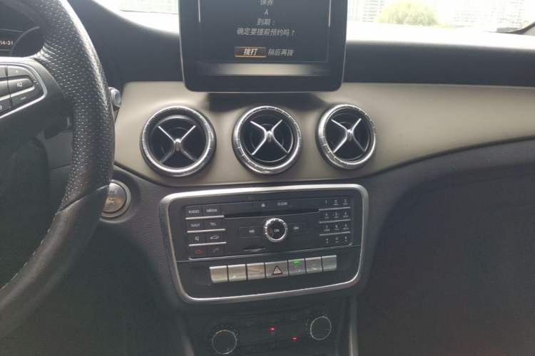 Used Mercedes-Benz CLA 2017 Refreshed CLA 200 Sport Edition Audio And AC Panel