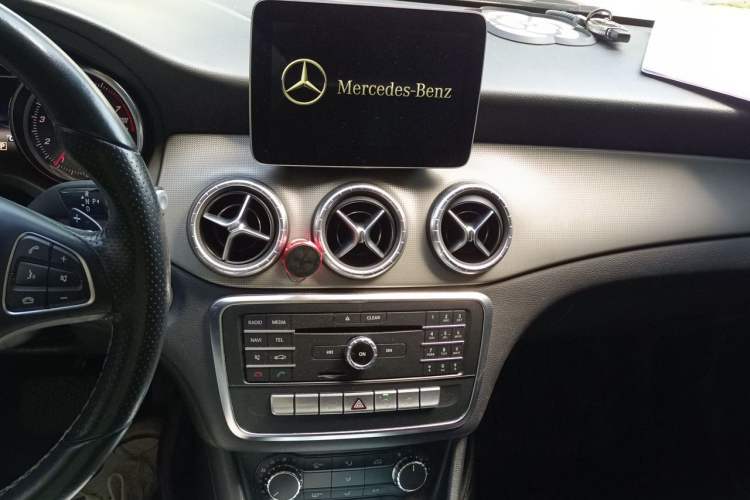 Used Mercedes-Benz CLA 2017 Refreshed CLA 200 Sport Edition Audio And AC Panel