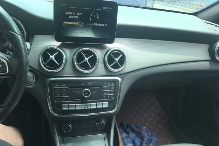 Used Mercedes-Benz CLA 2017 CLA 200 Style Edition Audio And AC Panel