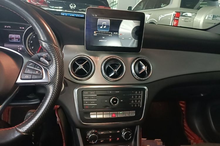 Used Mercedes-Benz CLA 2017 CLA 220 4MATIC Audio And AC Panel