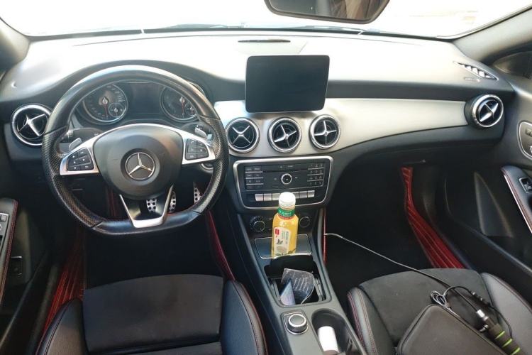 Used Mercedes-Benz CLA 2017 CLA 220 4MATIC Center Console