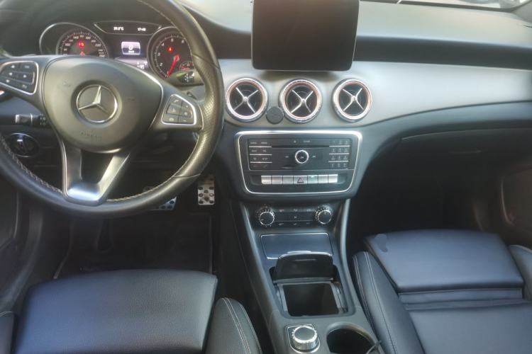 Used Mercedes-Benz CLA 2017 Facelifted CLA 200 Stylish Edition Center Console