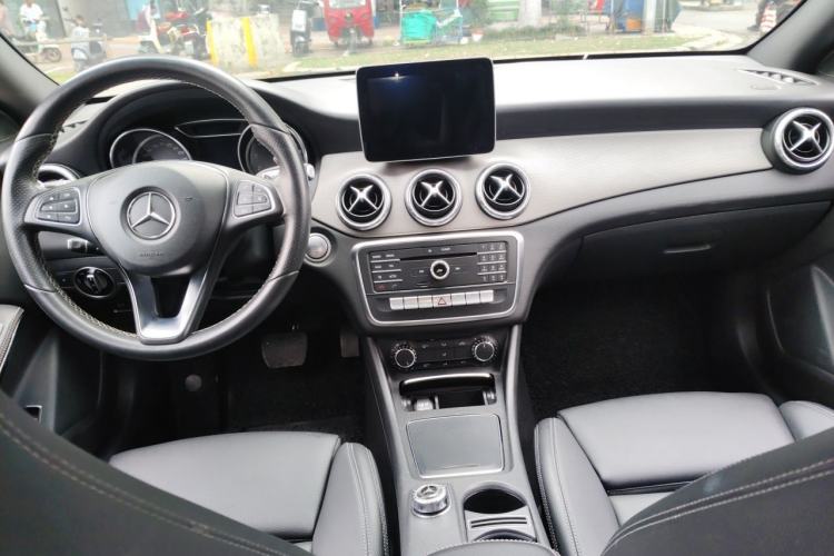 Used Mercedes-Benz CLA 2017 Facelifted CLA 200 Stylish Edition Center Console