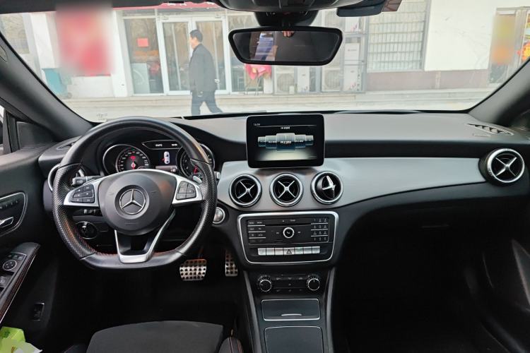 Used Mercedes-Benz CLA 2017 CLA 220 4MATIC Center Console