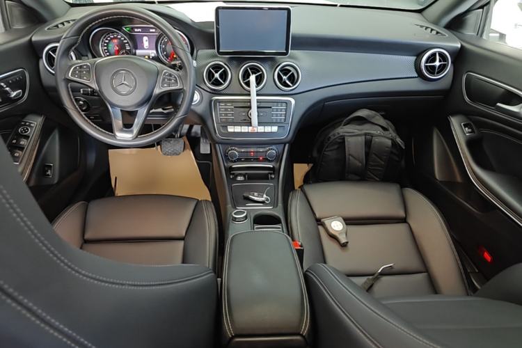 Used Mercedes-Benz CLA 2017 CLA 200 Style Edition Center Console