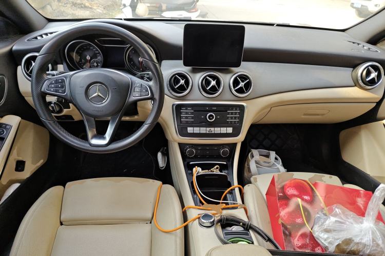 Used Mercedes-Benz CLA 2017 Facelifted CLA 200 Stylish Edition Center Console