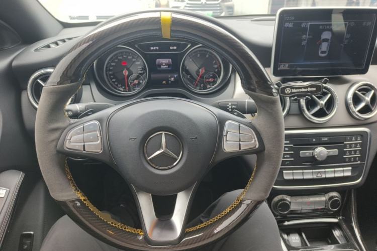 Used Mercedes-Benz CLA 2017 CLA 200 Style Edition Center Console