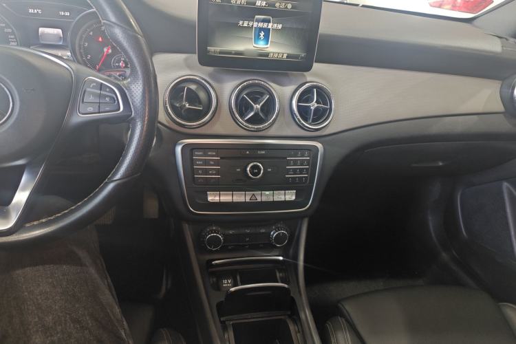 Used Mercedes-Benz CLA 2017 Facelifted CLA 200 Stylish Edition Center Console