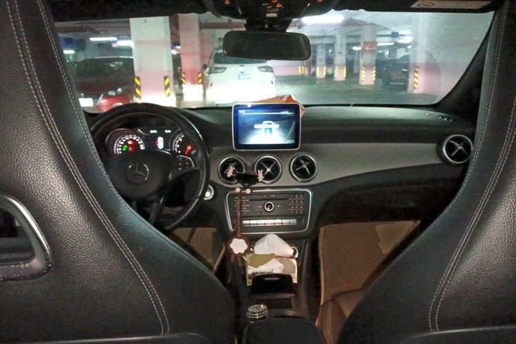 Used Mercedes-Benz CLA 2017 CLA 200 Style Edition Center Console