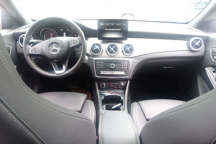 Used Mercedes-Benz CLA 2017 Facelifted CLA 200 Stylish Edition Center Console