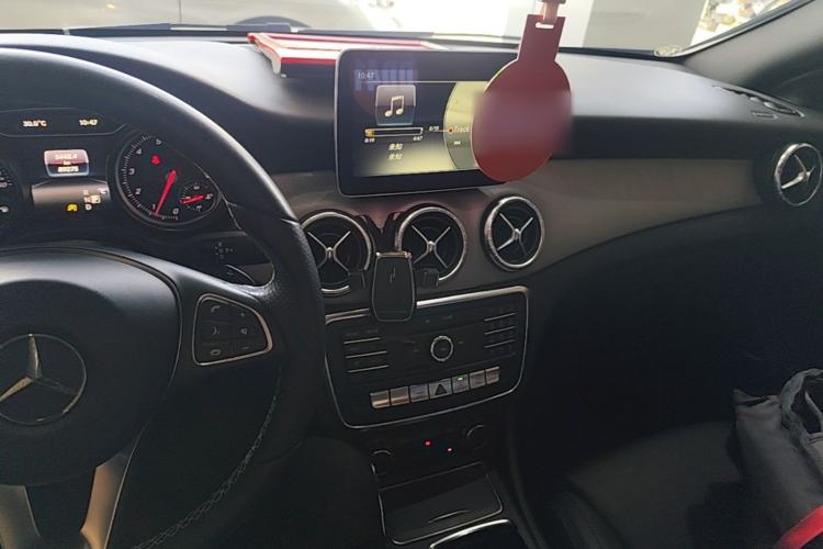 Used Mercedes-Benz CLA 2017 CLA 200 Sport Edition Center Console