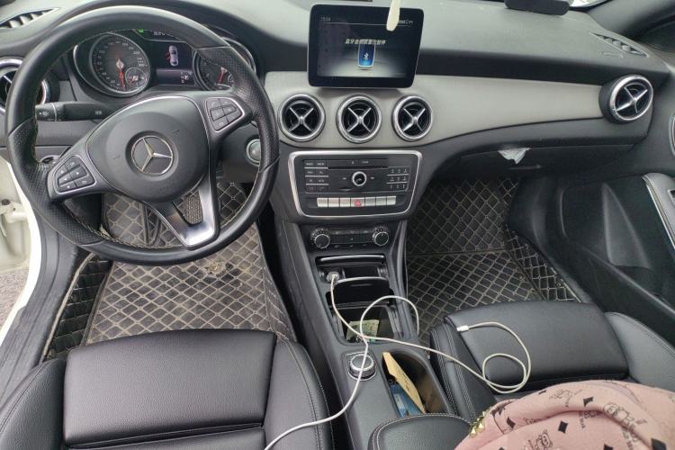 Used Mercedes-Benz CLA 2017 CLA 200 Sport Edition Center Console