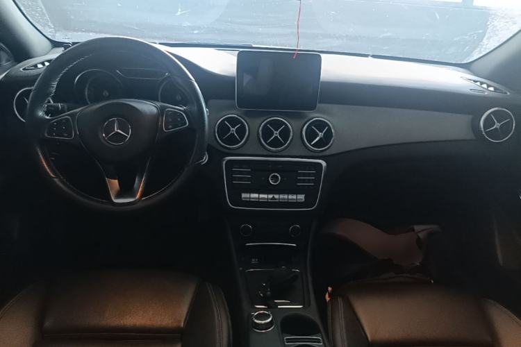Used Mercedes-Benz CLA 2017 CLA 200 Sport Edition Center Console