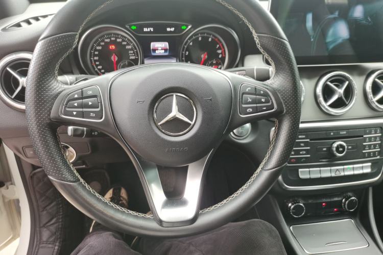 Used Mercedes-Benz CLA 2017 Facelifted CLA 200 Stylish Edition Center Console