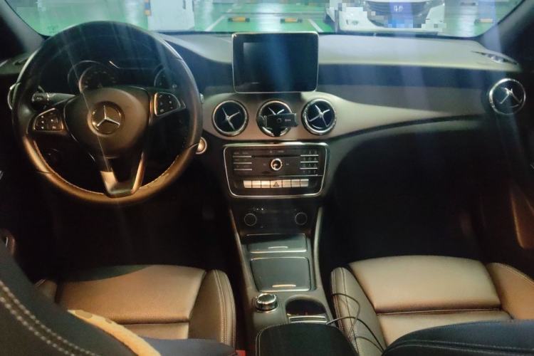 Used Mercedes-Benz CLA 2017 CLA 200 Sport Edition Center Console