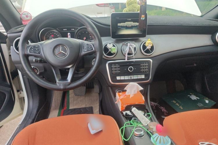 Used Mercedes-Benz CLA 2017 CLA 200 Style Edition Center Console