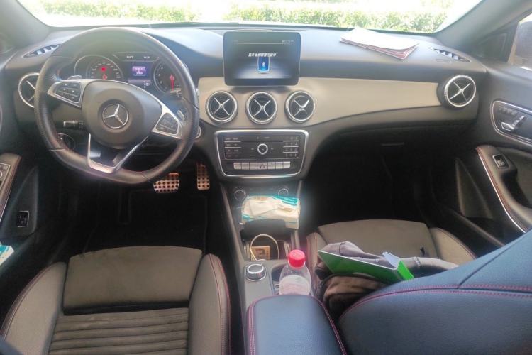 Used Mercedes-Benz CLA 2017 CLA 220 4MATIC Center Console