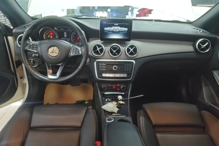Used Mercedes-Benz CLA 2017 Refreshed CLA 200 Sport Edition Center Console