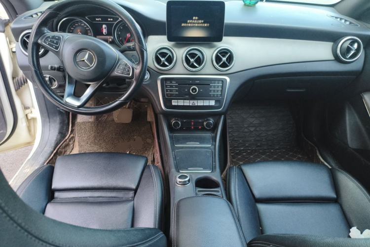 Used Mercedes-Benz CLA 2017 Facelifted CLA 200 Stylish Edition Center Console