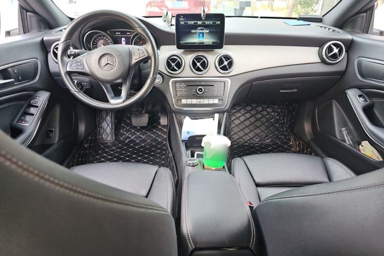 Used Mercedes-Benz CLA 2017 Refreshed CLA 200 Sport Edition Center Console