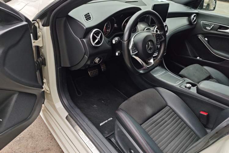 Used Mercedes-Benz CLA 2017 CLA 220 4MATIC Driver Seat
