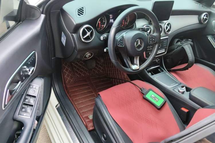 Used Mercedes-Benz CLA 2017 Facelifted CLA 200 Stylish Edition Driver Seat