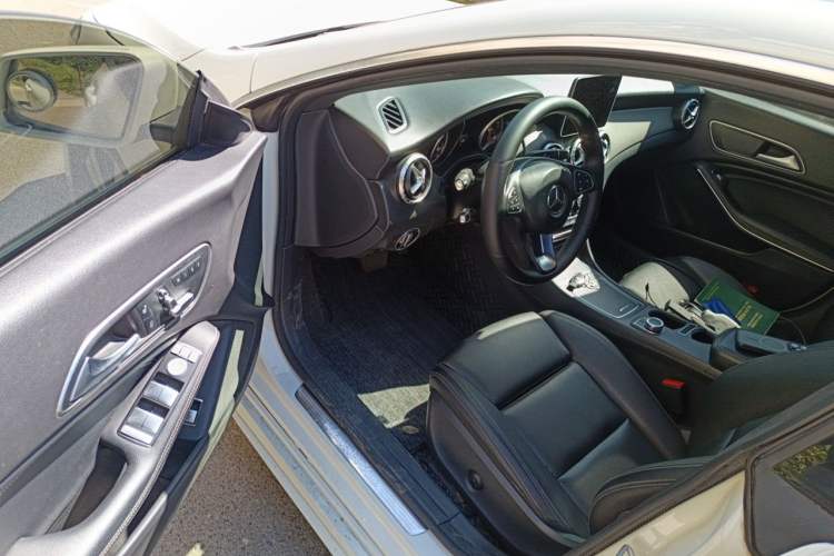 Used Mercedes-Benz CLA 2017 CLA 200 Style Edition Driver Seat