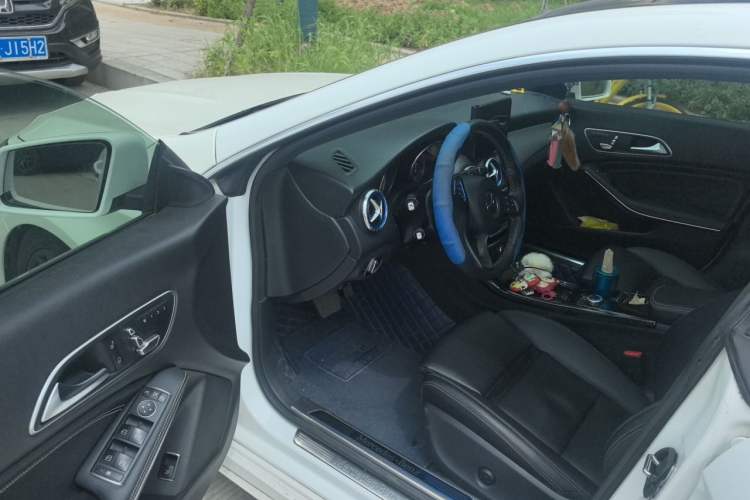 Used Mercedes-Benz CLA 2017 Facelifted CLA 200 Stylish Edition Driver Seat
