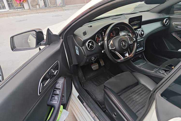 Used Mercedes-Benz CLA 2017 CLA 220 4MATIC Driver Seat