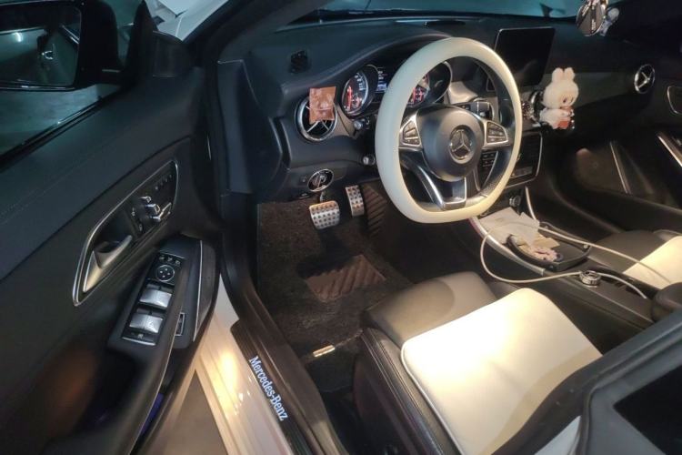 Used Mercedes-Benz CLA 2017 CLA 260 4MATIC Driver Seat