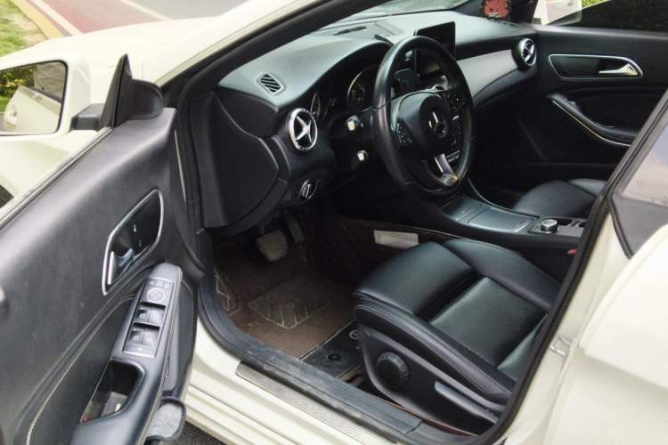 Used Mercedes-Benz CLA 2017 CLA 200 Sport Edition Driver Seat