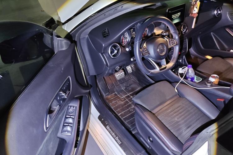 Used Mercedes-Benz CLA 2017 Refreshed CLA 220 4MATIC Driver Seat