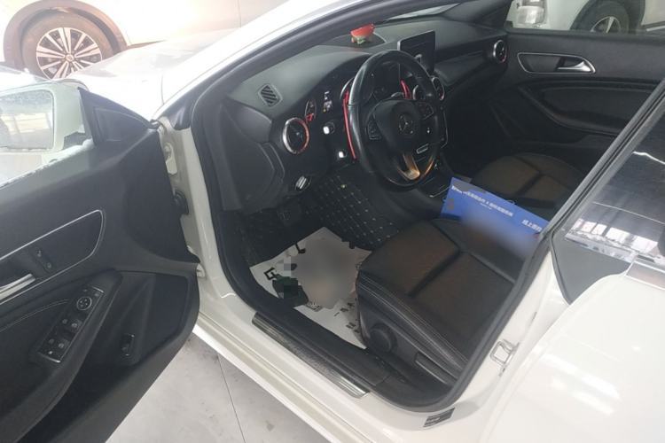 Used Mercedes-Benz CLA 2017 Facelifted CLA 180 Driver Seat
