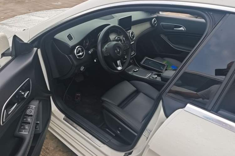 Used Mercedes-Benz CLA 2017 CLA 200 Style Edition Driver Seat